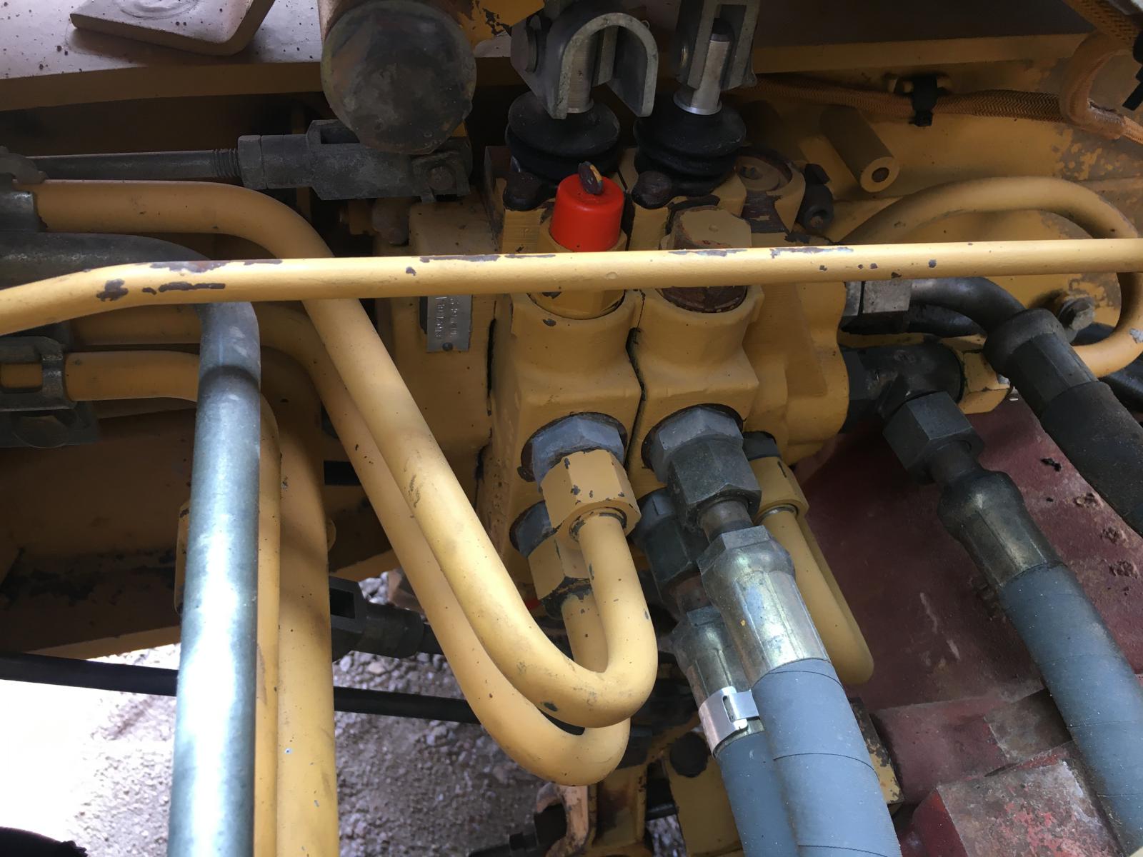 ./imagenes/INVOICE/2019/16044/RETROEXCAVADORA CAT_426 (48).JPG